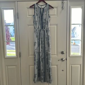 White House Black Market sleeveless maxi dress. Like NEW. EUC.